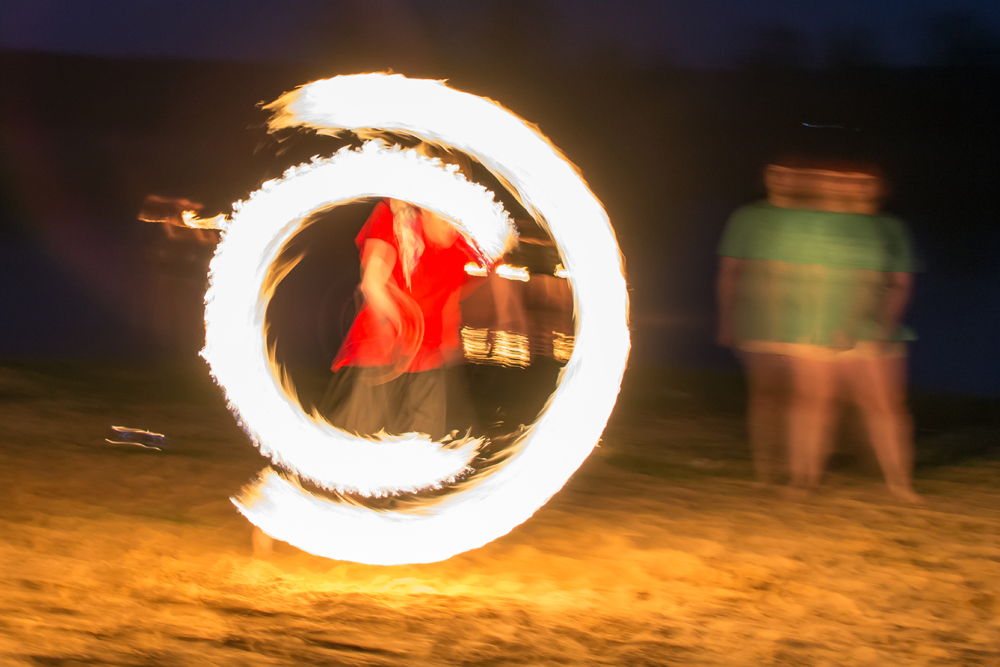 Да, горизонт завален. 0.4 сек, f/6.3, ISO 800.
